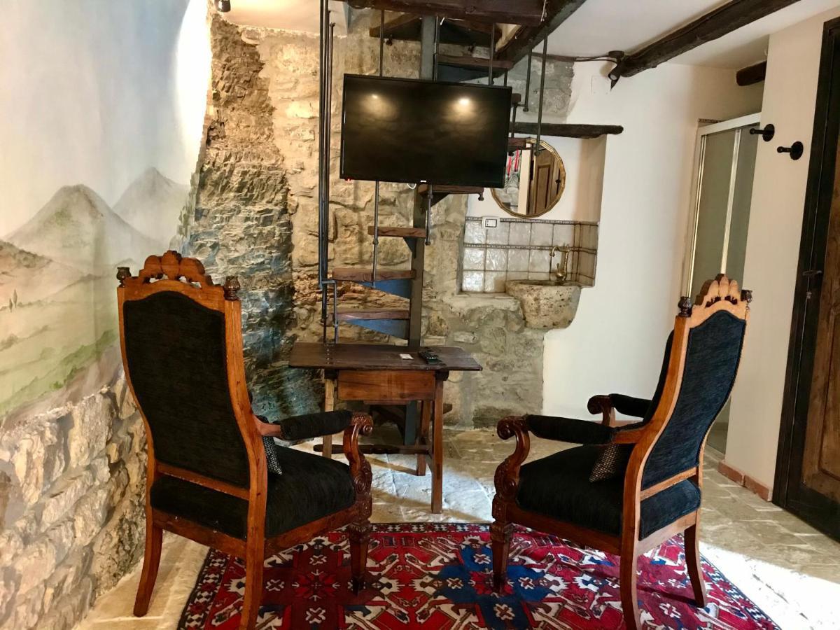 Borgo Manca Suite Sasso di Castalda Eksteriør billede