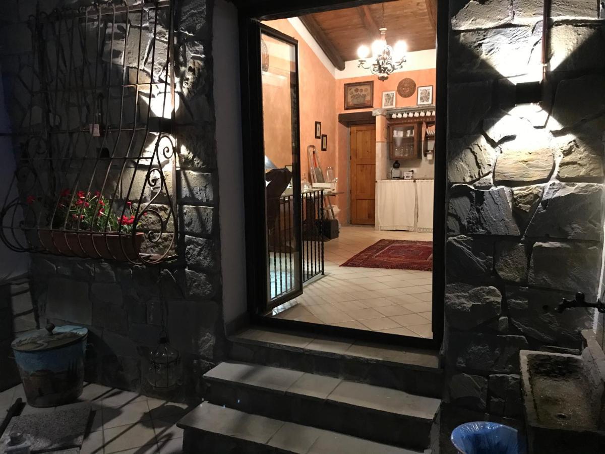 Borgo Manca Suite Sasso di Castalda Eksteriør billede