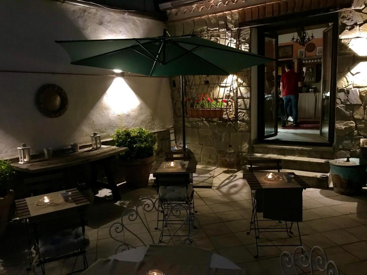 Borgo Manca Suite Sasso di Castalda Eksteriør billede