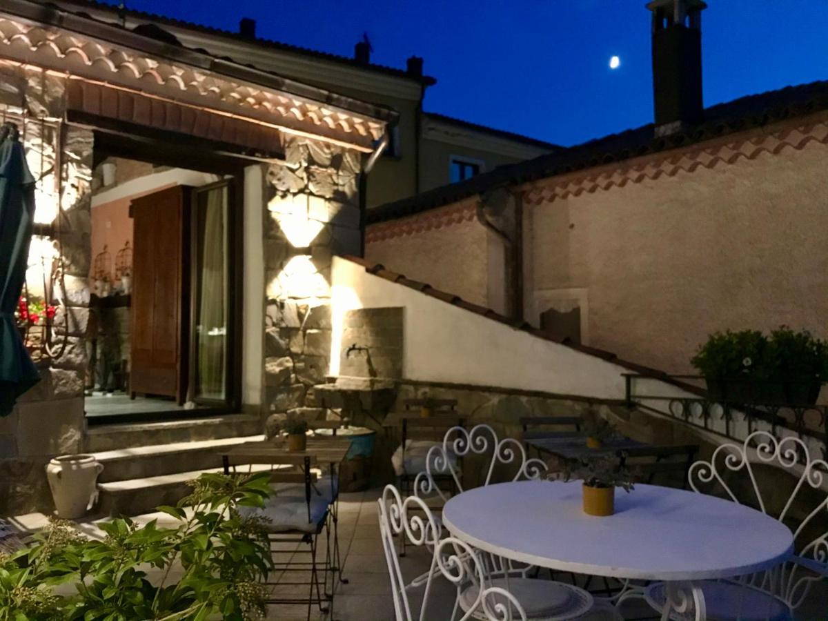 Borgo Manca Suite Sasso di Castalda Eksteriør billede