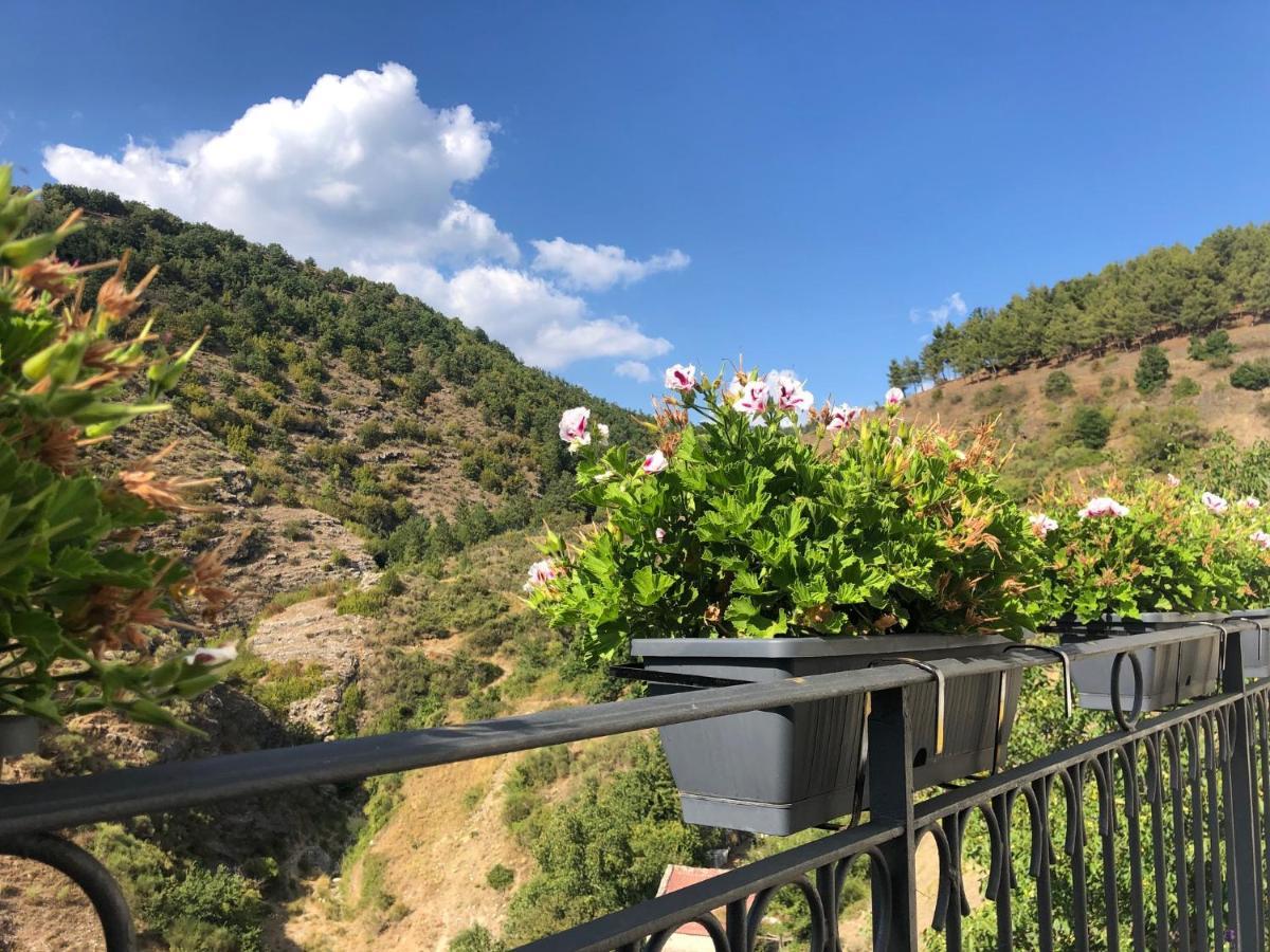 Borgo Manca Suite Sasso di Castalda Eksteriør billede