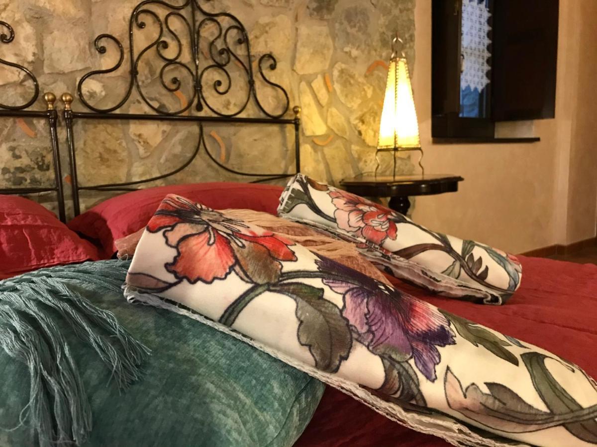 Borgo Manca Suite Sasso di Castalda Eksteriør billede