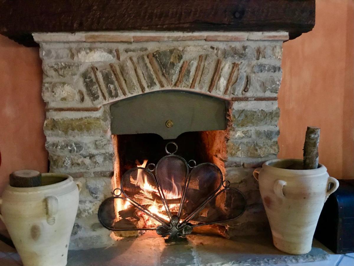 Borgo Manca Suite Sasso di Castalda Eksteriør billede